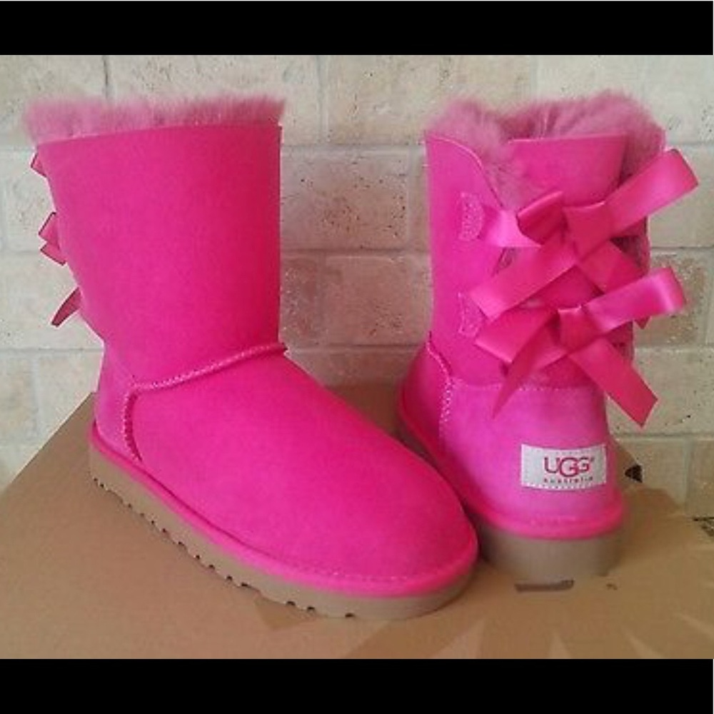Brand new pink bow tie uggs,